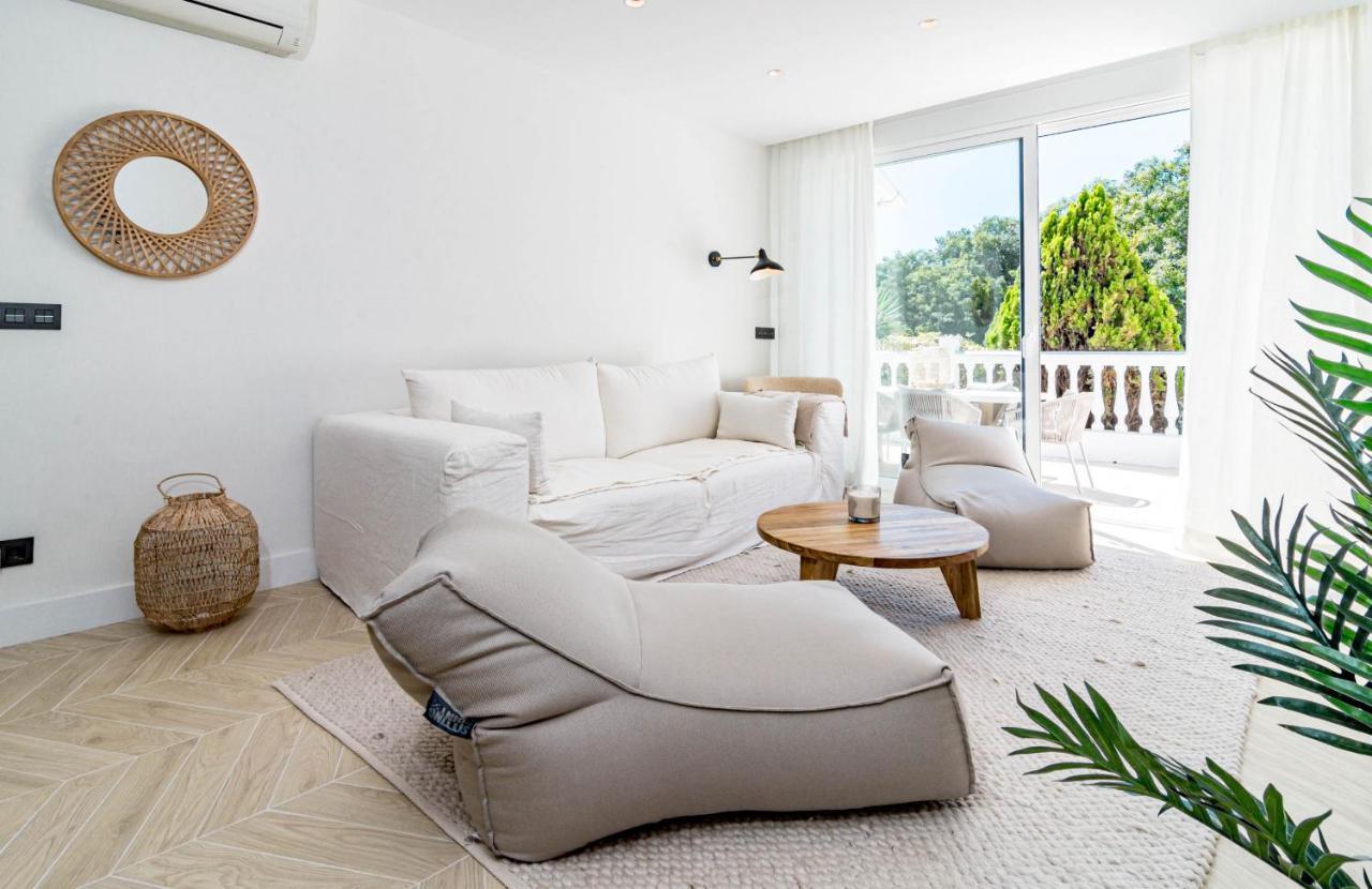 Fully Renovated Scandinavian Style 2 Bed In The Heart Of Puerto Banus Сasa de vacaciones Marbella