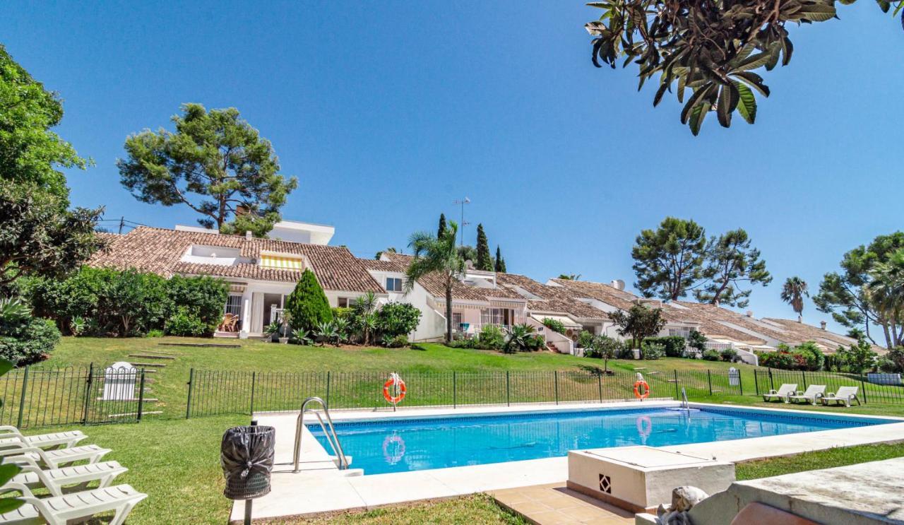Fully Renovated Scandinavian Style 2 Bed In The Heart Of Puerto Banus Сasa de vacaciones