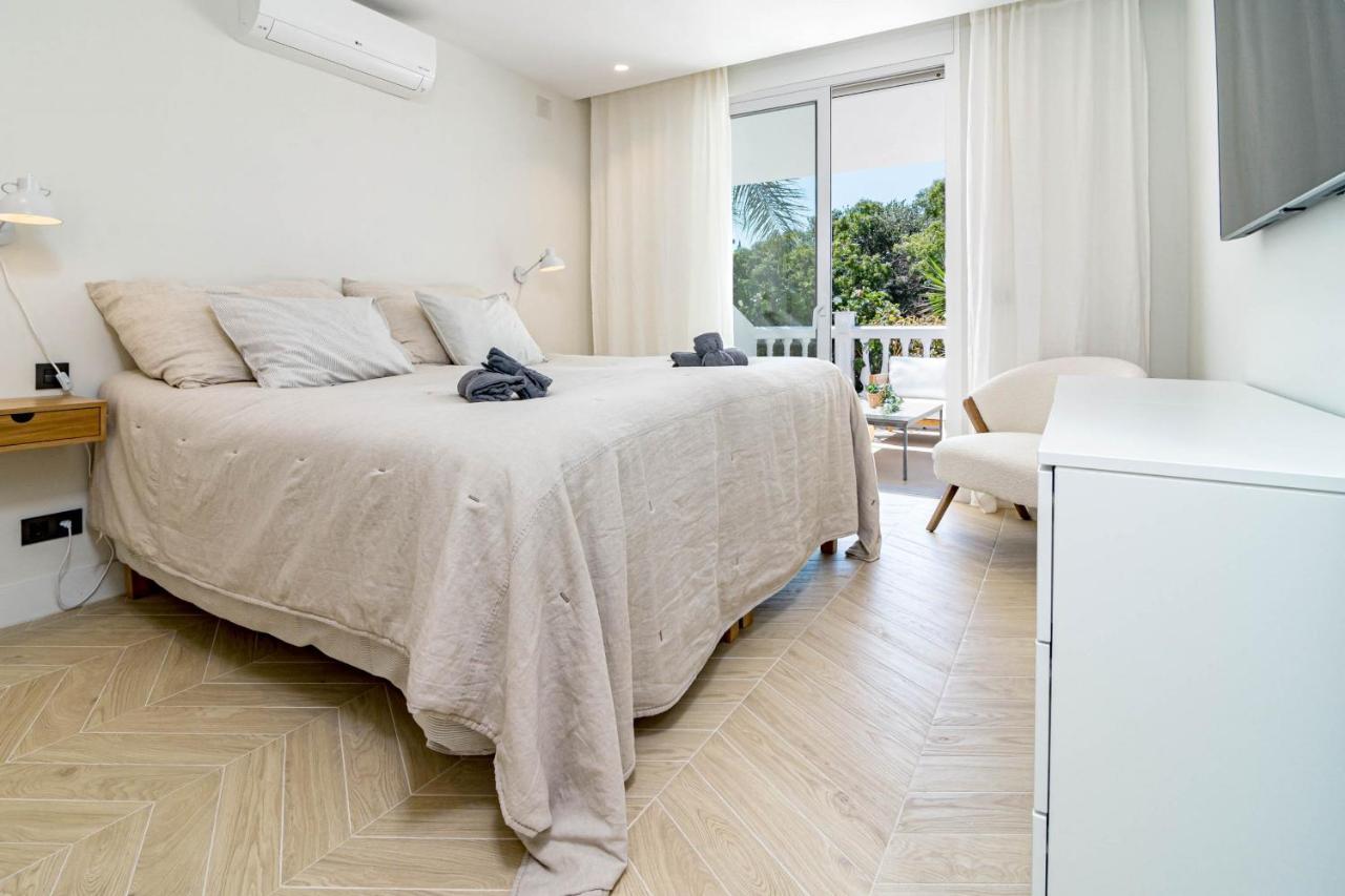 Ferienhaus Fully Renovated Scandinavian Style 2 Bed In The Heart Of Puerto Banus