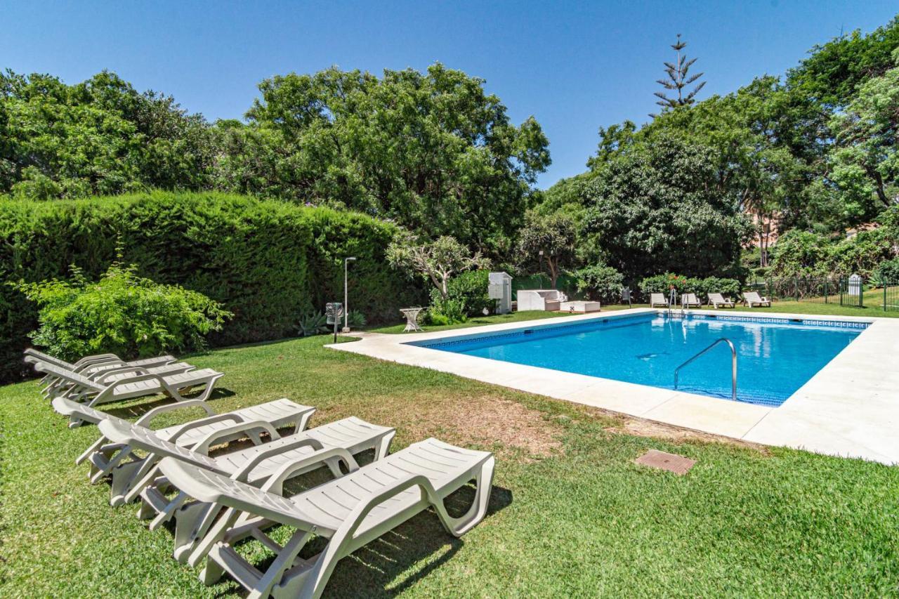 Ferienhaus Fully Renovated Scandinavian Style 2 Bed In The Heart Of Puerto Banus